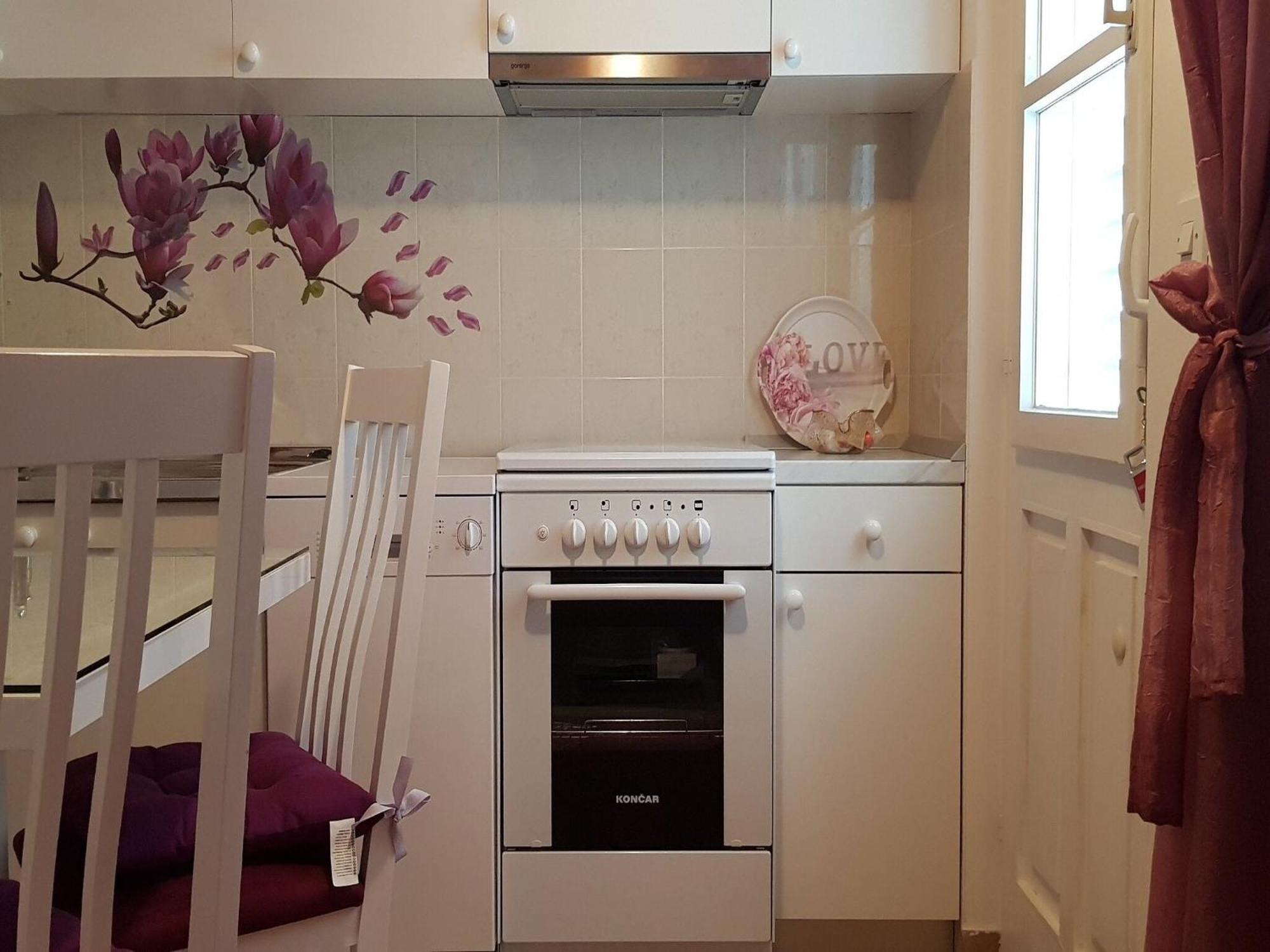 Little Star - Two Bedroom With Terrace Apartment *